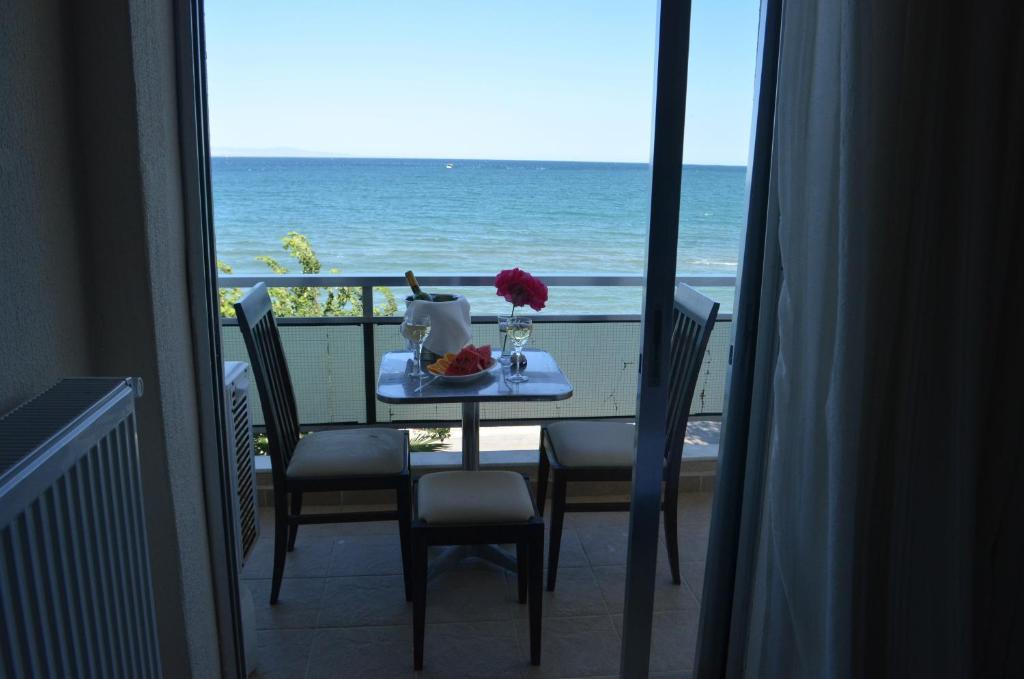 Hotel Achillion Makrygialos Quarto foto